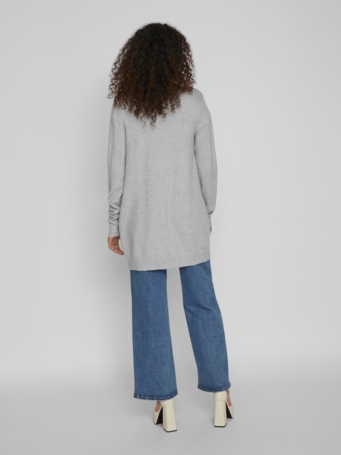 model_shot-back